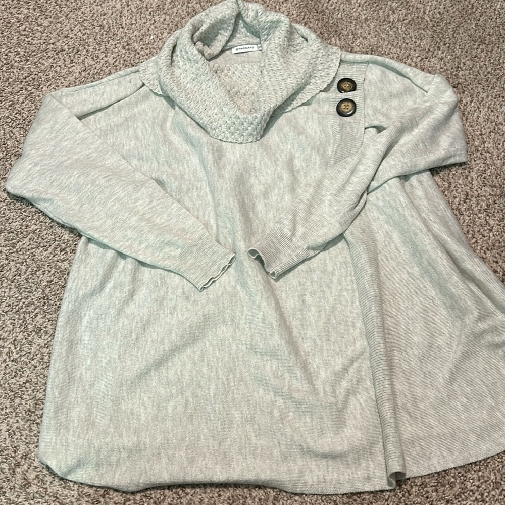 Staccato split sweater